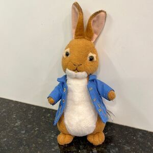 Ty Peter Rabbit Beanie Plush Stuffed Toy. Size 9” 2017